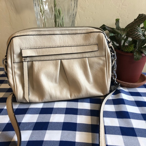 Simply Vera Wang Small Purse - Picture 2 of 8